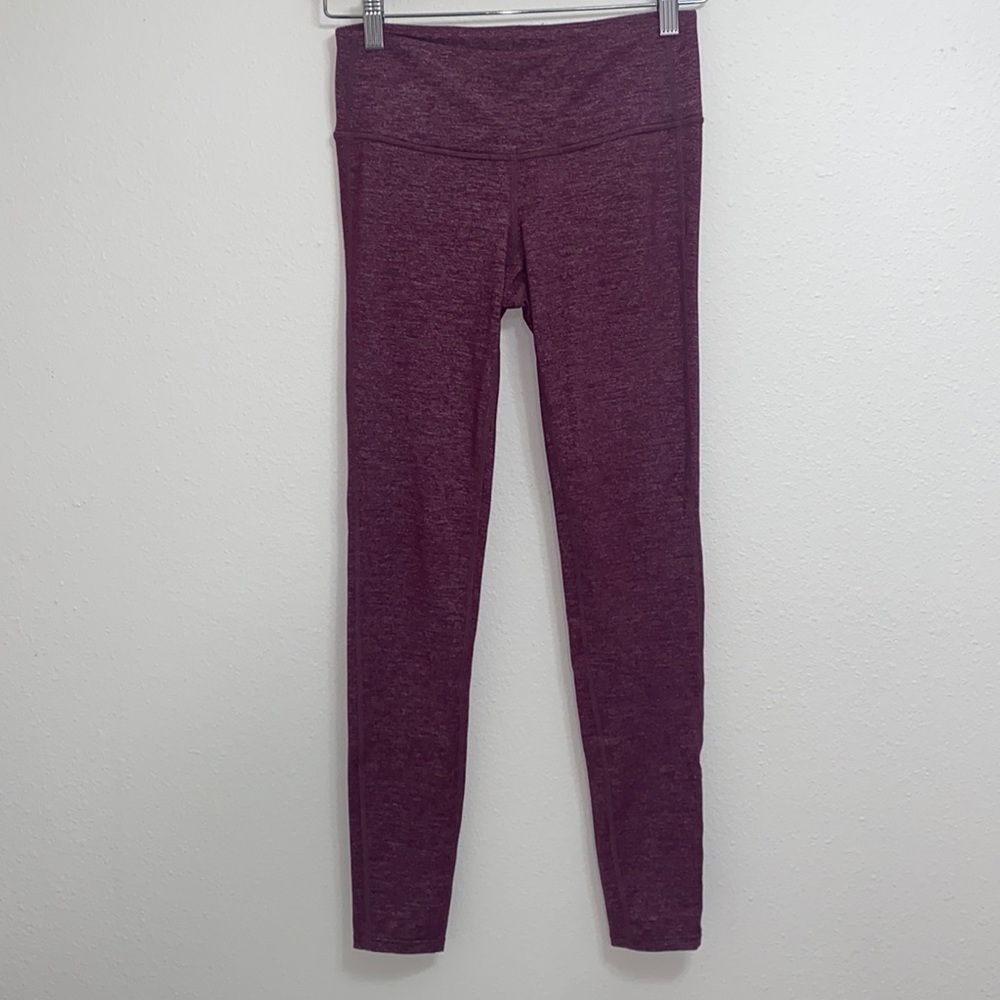 Athleta Soft Magenta Leggings - XS Yoga Athletic Athleisure Gym Workout